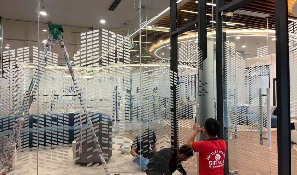 decal dán kính mờ văn phòng