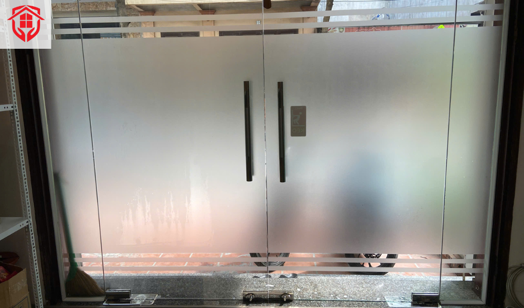 decal dán kính mờ kẻ line