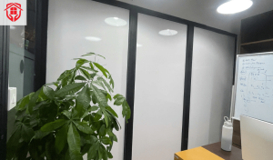 decal trắng dán kính