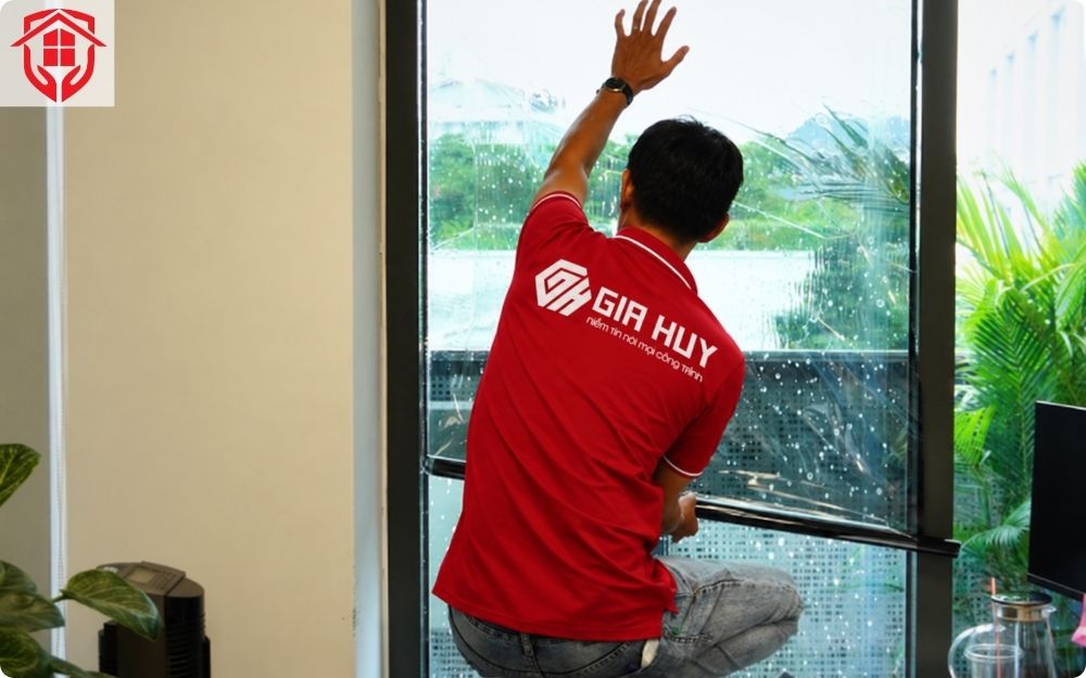 Dán phim cách nhiệt cho nhà kính chống nắng
